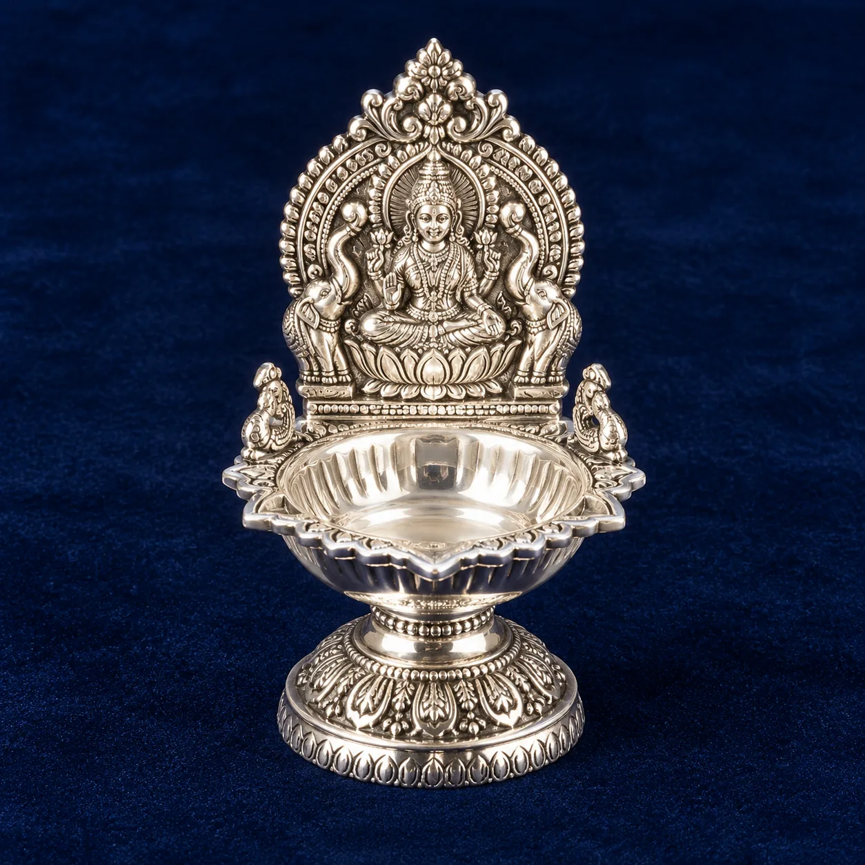 Silver Kamatchi Vilakku